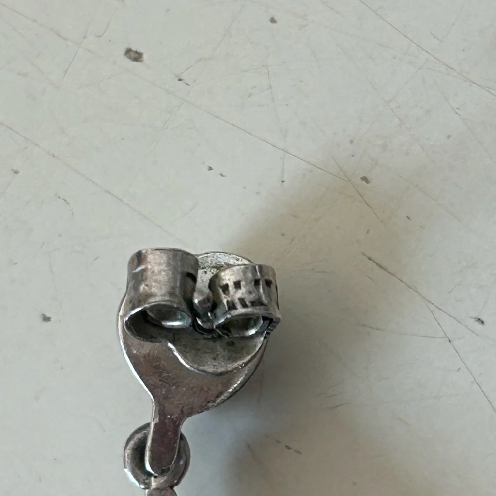 Very Unique Vintage Amethyst Dangle Earrings - Picture 7 of 14